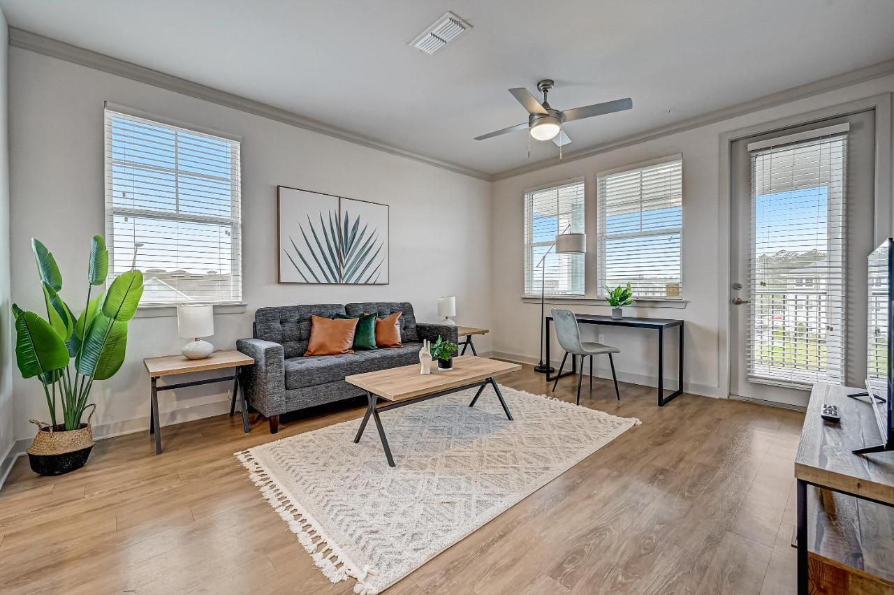 Frontdesk The Point At Tamaya Apts Jacksonvilleアパートメント エクステリア 写真